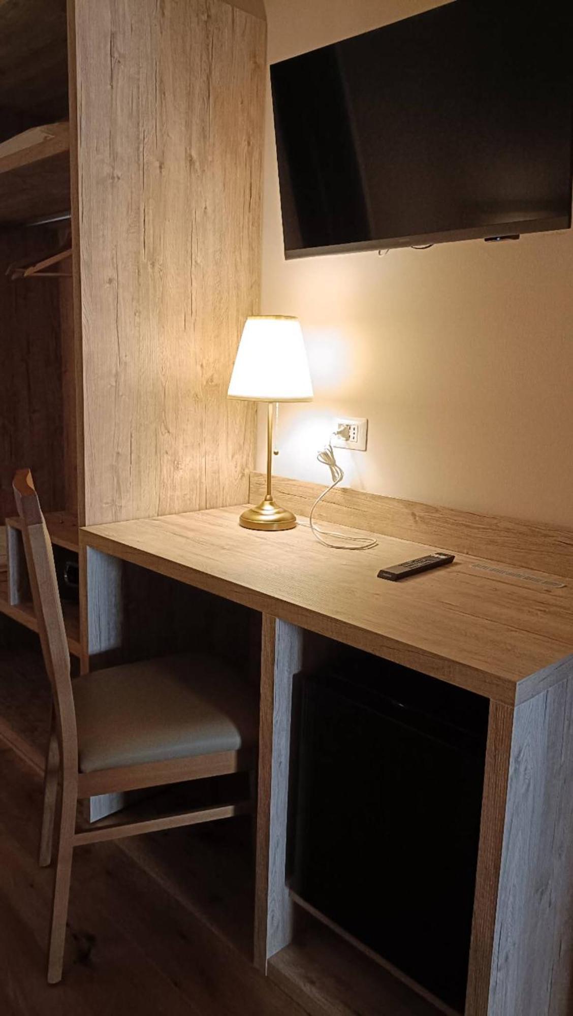 Guesthouse Central Station Group - Via Ponte Seveso 18 米兰 外观 照片